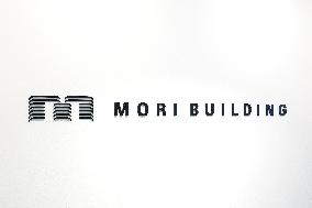 Mori Building sign and logo